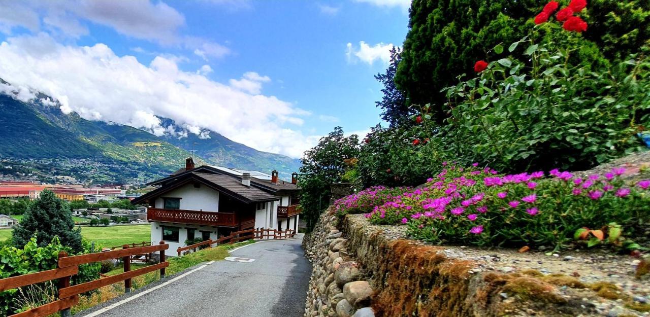 Agriturismo B&B Chevres A Cheval Charvensod Exterior foto